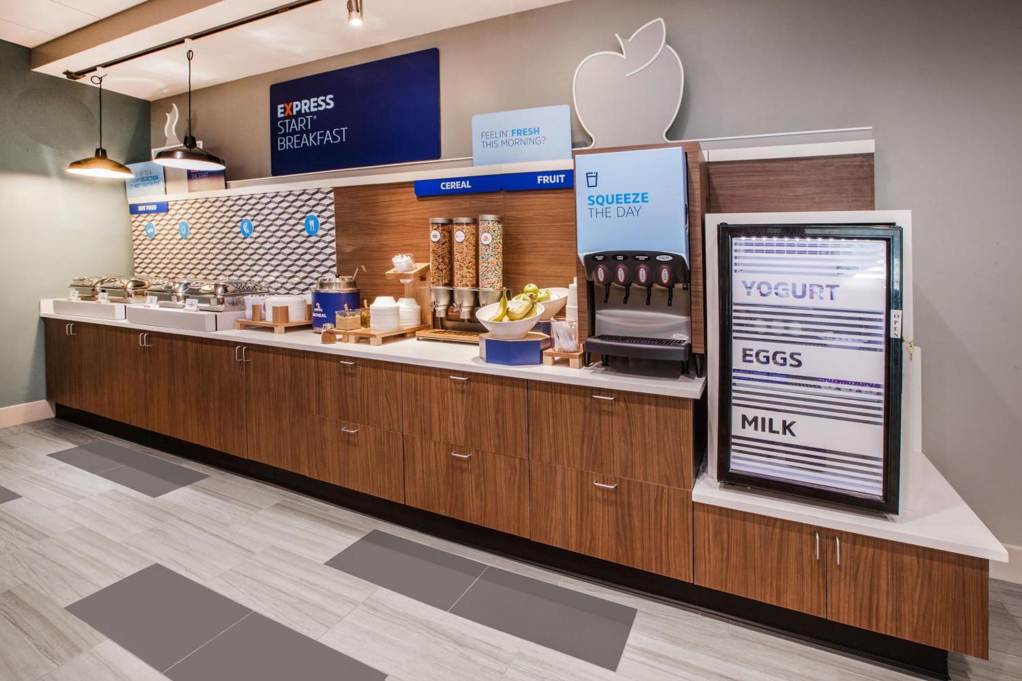Holiday Inn Express Fort St John By Ihg Fort St. John Εξωτερικό φωτογραφία