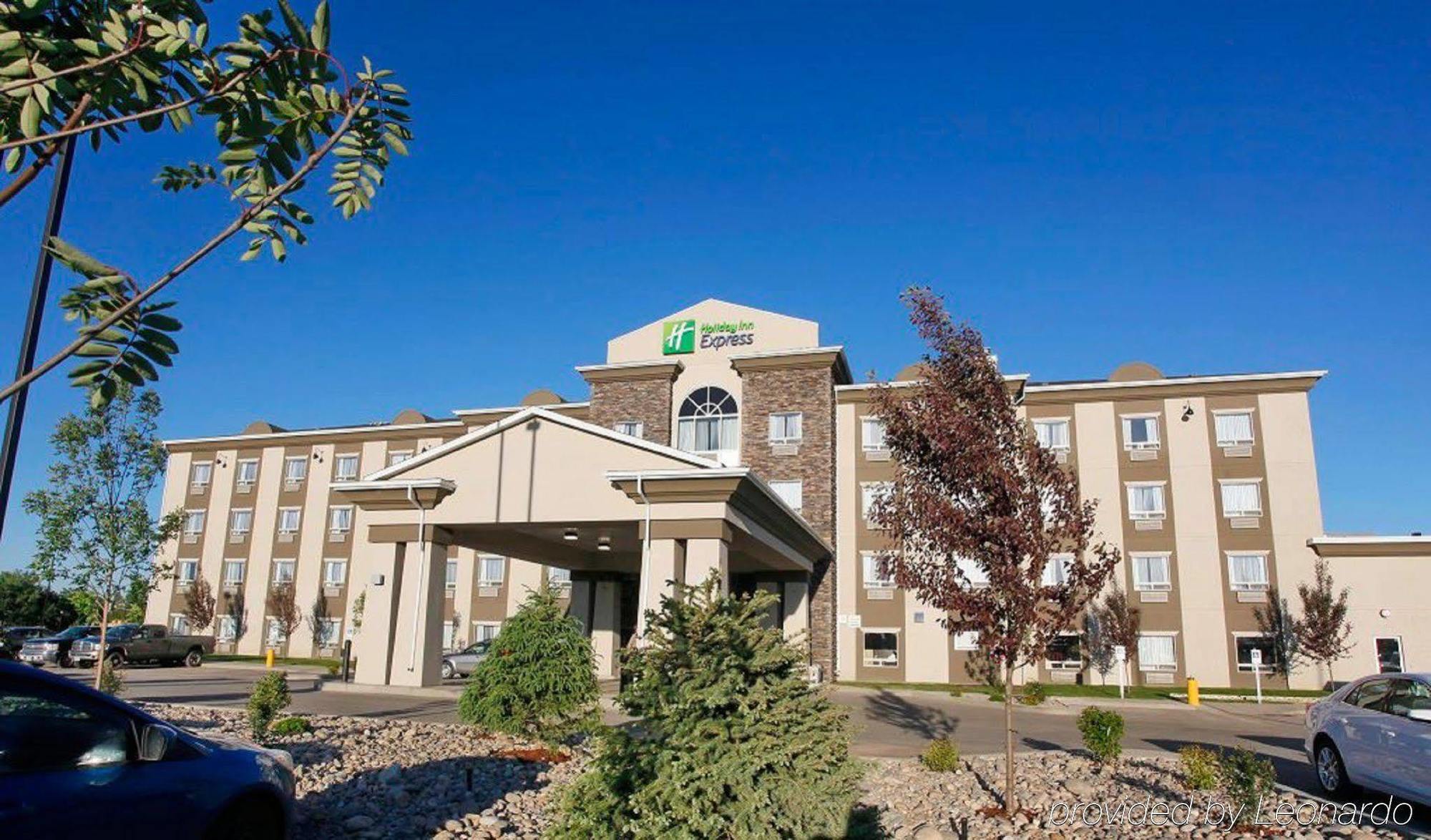 Holiday Inn Express Fort St John By Ihg Fort St. John Εξωτερικό φωτογραφία