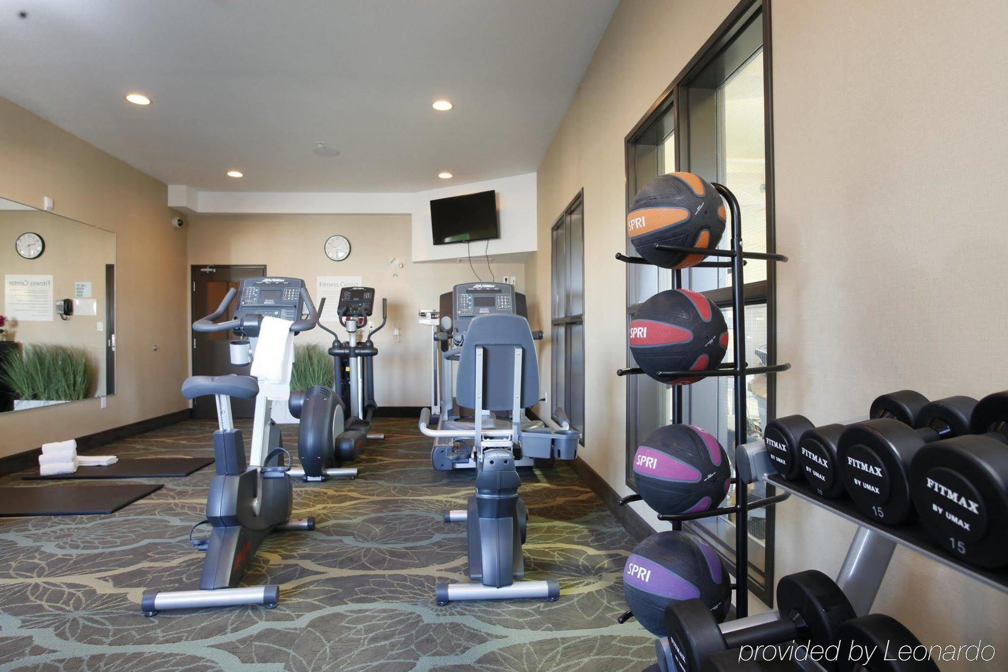 Holiday Inn Express Fort St John By Ihg Fort St. John Εξωτερικό φωτογραφία