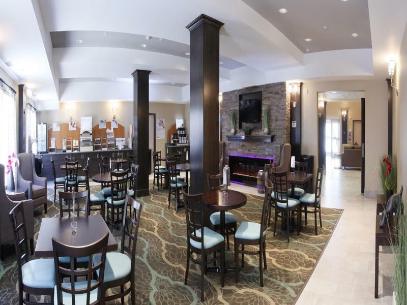 Holiday Inn Express Fort St John By Ihg Fort St. John Εξωτερικό φωτογραφία